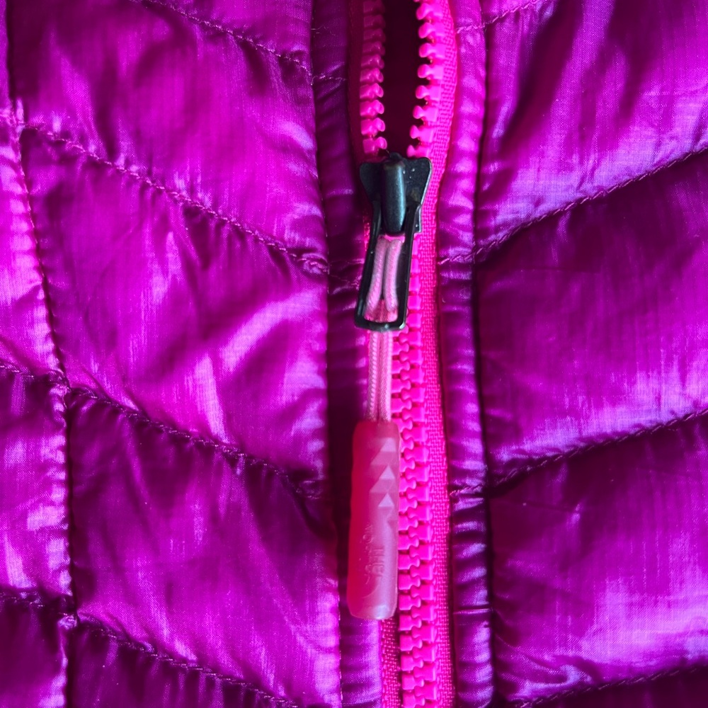 TNF Thermoball Women’s Pink XS - Picture 8 of 15